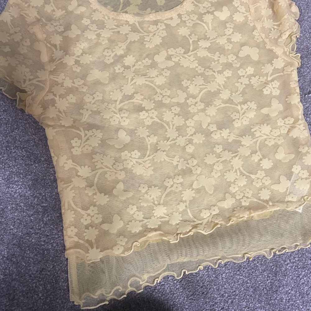 Forever 21 Floral Lace Blouse in Cream